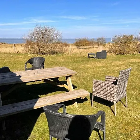 Langeness Modern Retreat 3* Steenodde